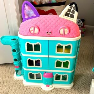Gabby’s Dollhouse with accessories